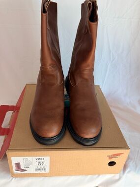 Red Wing 2231 SuperSole Pecos steel toe work boots, featuring a wide 10.0 EEE